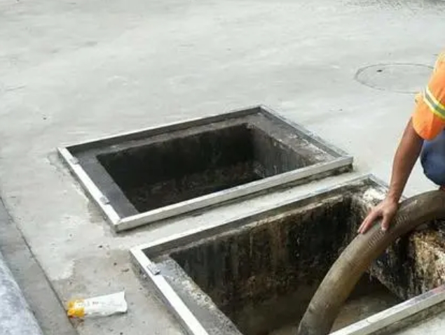 建邺化粪池清理